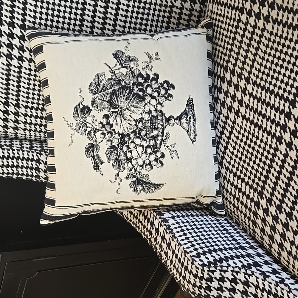 Adorabella Elegant Black and Cream Decorative Pillow